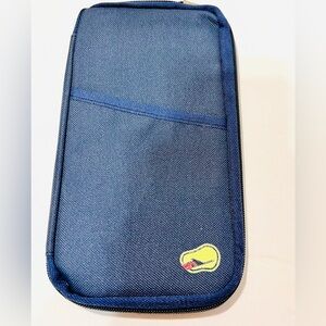 VGUC travel wallet. 01B